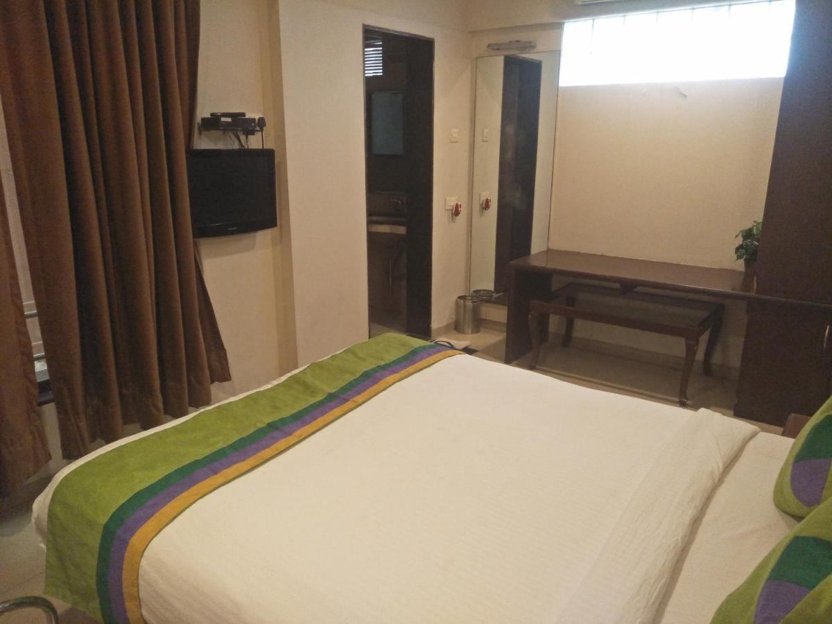 פונה Treebo Trend Hotel Basera מראה חיצוני תמונה