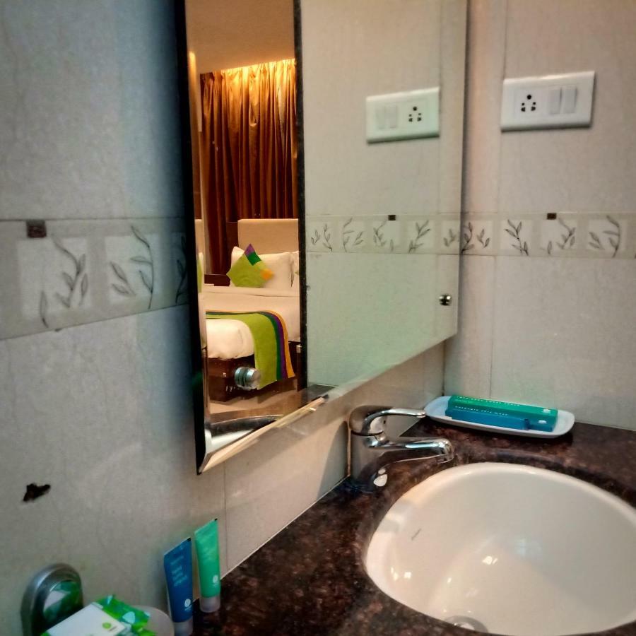 פונה Treebo Trend Hotel Basera מראה חיצוני תמונה